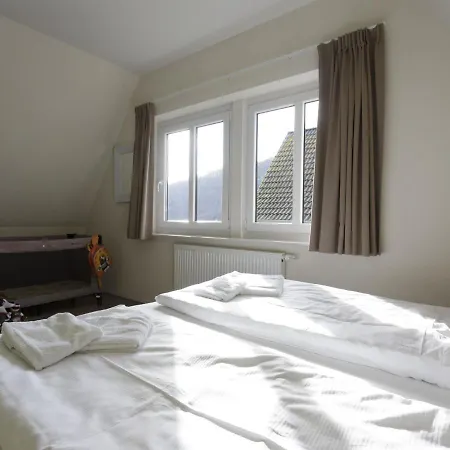 Comfy With Two Bathrooms, Close To A Villa Heimbach