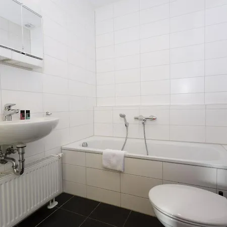 Comfy With Two Bathrooms, Close To A * Heimbach