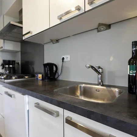 Comfy With Two Bathrooms, Close To A *